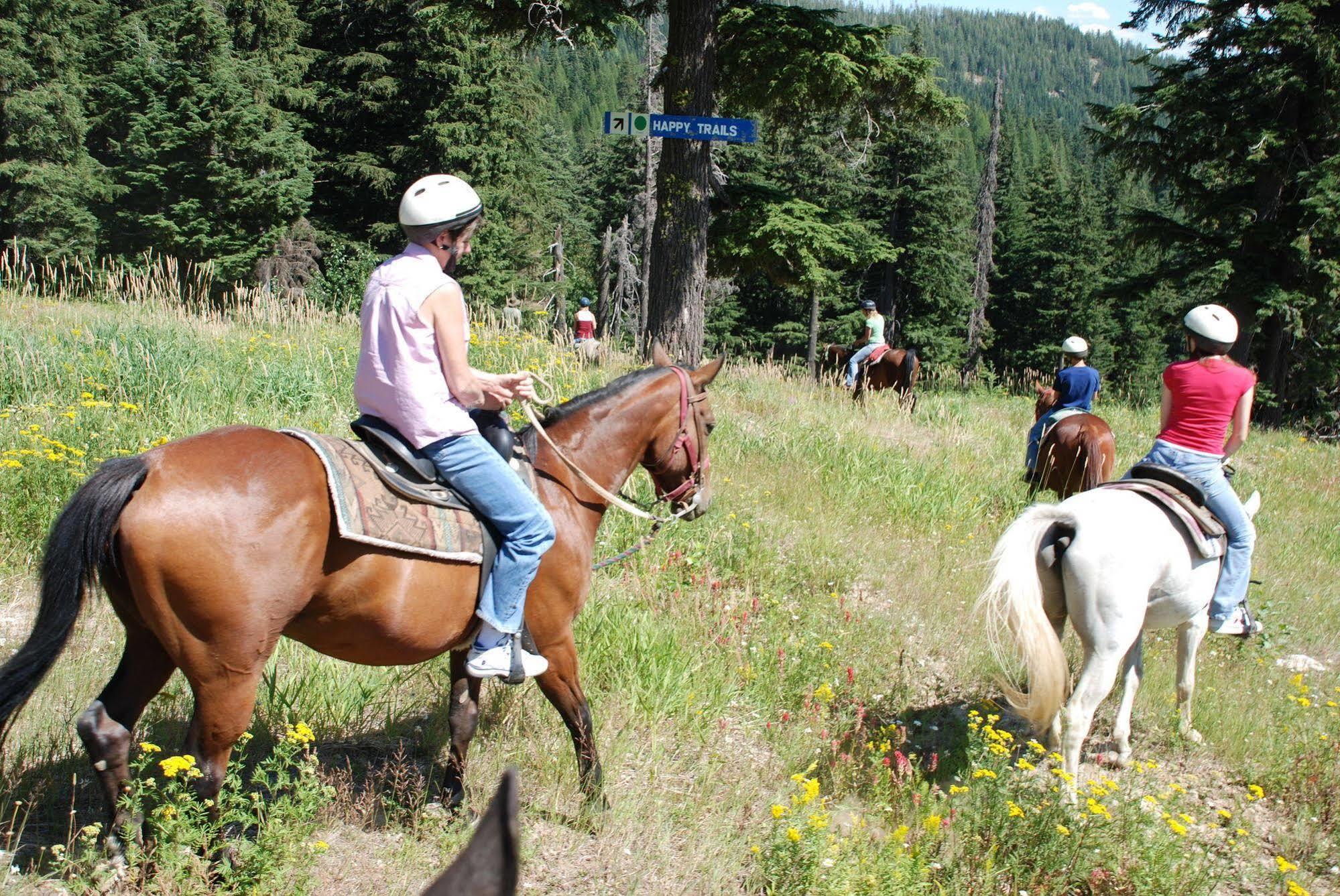 Schweitzer Mountain Resort White Pine Lodge Sandpoint Exterior foto